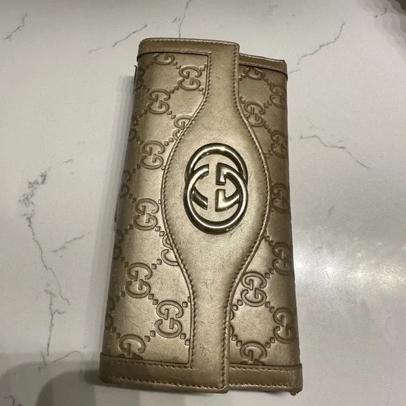 Authentic Gucci wallet - Picture 7 of 8